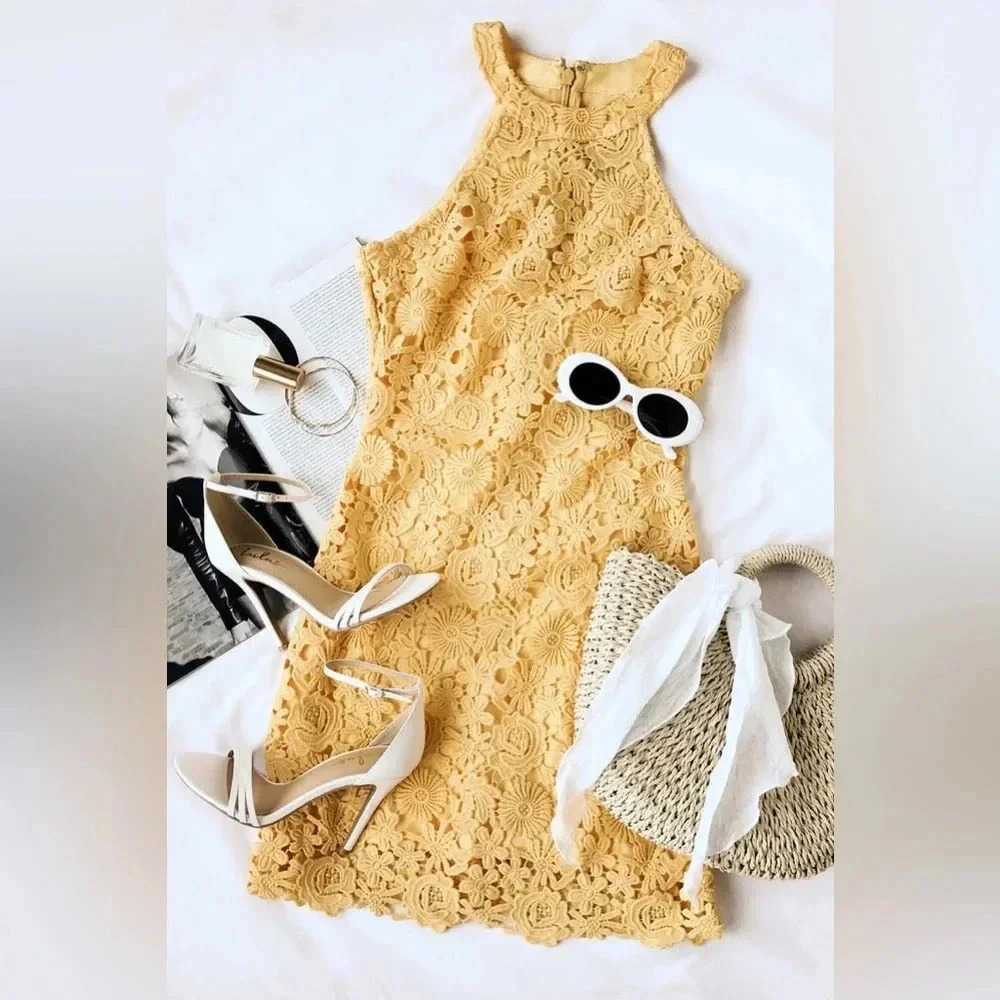 Lulus Love Poem Yellow Lace Eyelet Mini Dress Halter Neck size M - lined - Picture 5 of 16